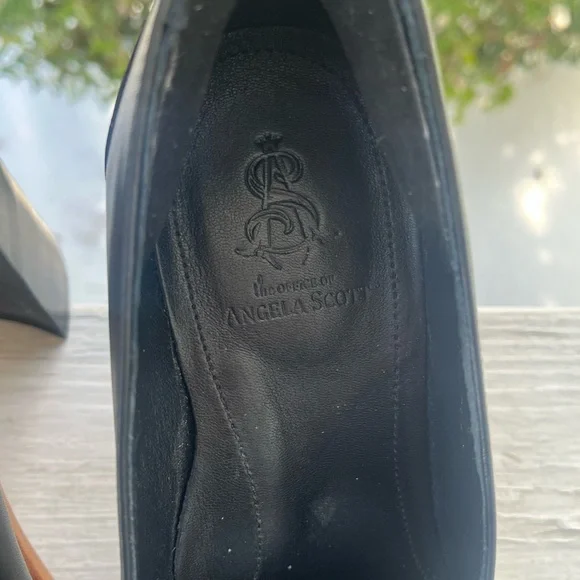 Miss Eliza pump. The office of Angela  Scott. - Picture 11 of 11